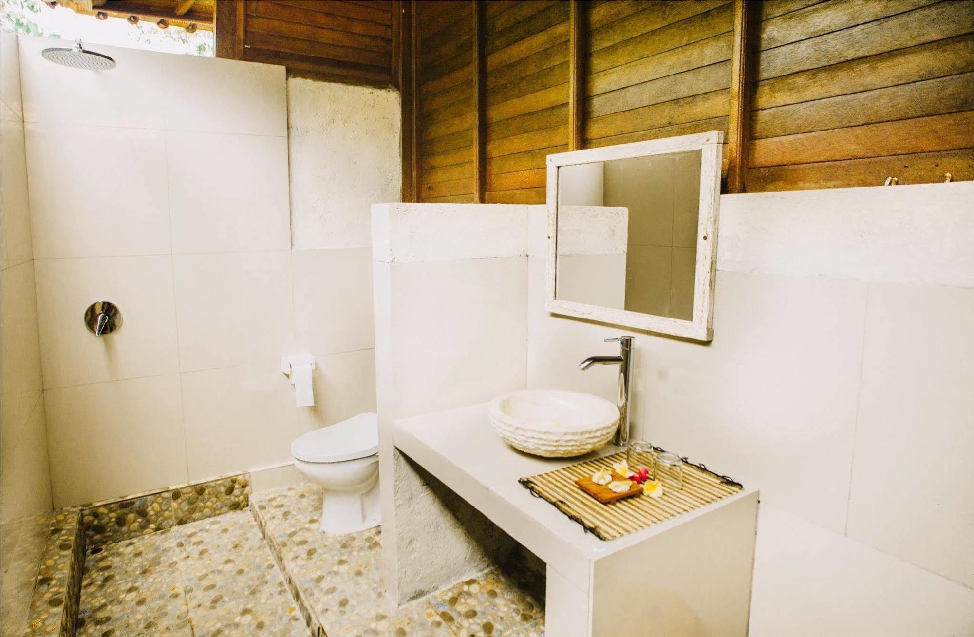 Starfish Lembongan Otel Nusa Lembongan Dış mekan fotoğraf